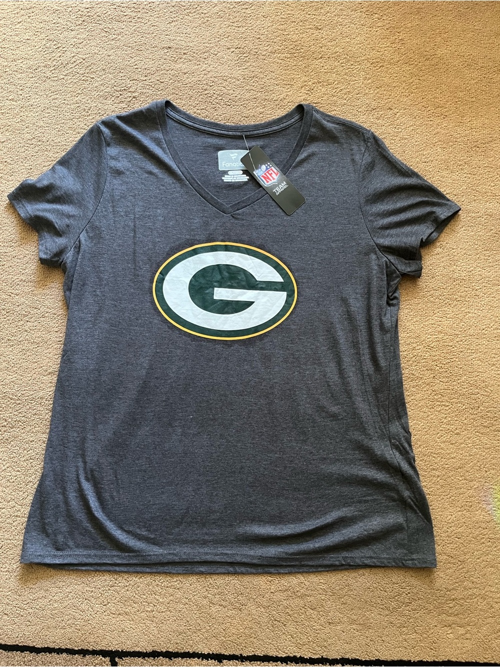 NFL Women's Gray V-Neck Packers Logo Tee